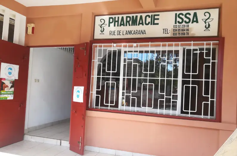 Pharmacie ISSA cover